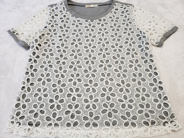 Illa Illa Lace Front Top