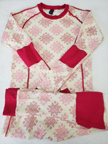 Helly Hansen 2pc Base Layer Set- has small stain on sleeve